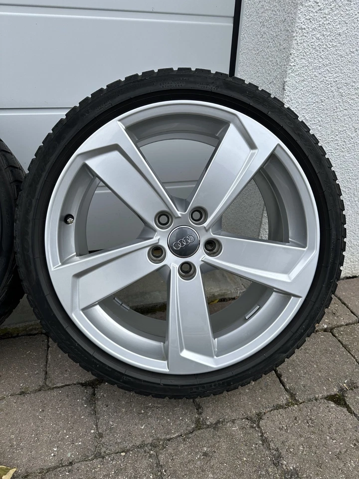 Audi A3 S3 8V Original 5-Arm-Dynamik-Design 225/40R18 8V0601025DL 4 xTop Zustand - Bild 2 von 4