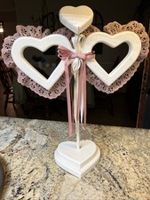 Handmade wood heart decor the sweet piece makes the bedroom so sweet