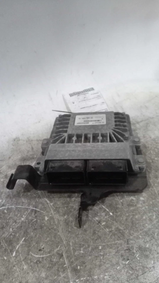 Módulo de controle de motor Ford Explorer 2017 ECM OEM 63383 95K milhas branco - Imagem 2 de 3