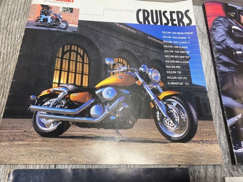 Lote de 4 folletos y materiales de venta de motocicletas Kawasaki vintage touring - Imagen 2 de 10