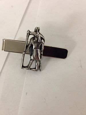 Anubis R201 englisches Zinn-Emblem an einer Krawatte Clip 4 cm lang