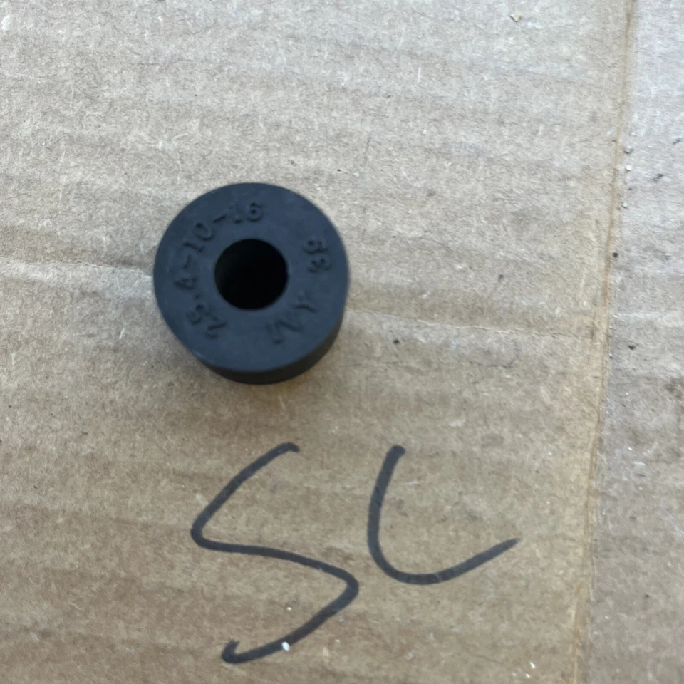 Genuino GM 96057770 Estabilizador Delantero/Trasero Eje Eslabón Aislador Nuevo de Lote Antiguo Foto 2 de 2