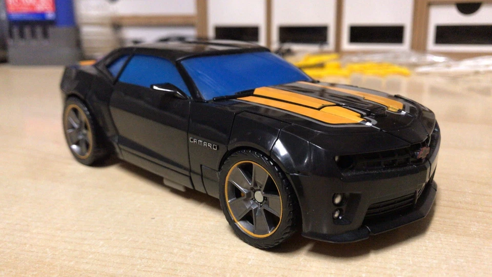 Transformers Bumblebee Dark Of The Moon - Immagine 2 di 4