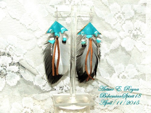 Arturo E.Reyna TRIBAL TURQUOISE EXOTIC BIRDS FEATHERS LEATHER LONG EARRINGS - Picture 4 of 4