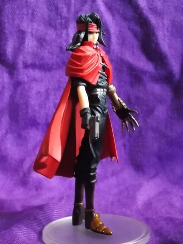 FINAL FANTASY Vll VINCENT 5" 13cm TRADING ARTS FIGURE / UK DESPATCH π - Picture 3 of 6