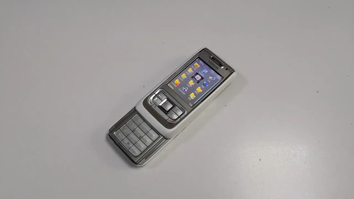 Nokia E65 Original GSM 2.2 Inch Symbian OS 2MP Camera Keyboard Mobile Phones - Video 1 van 1