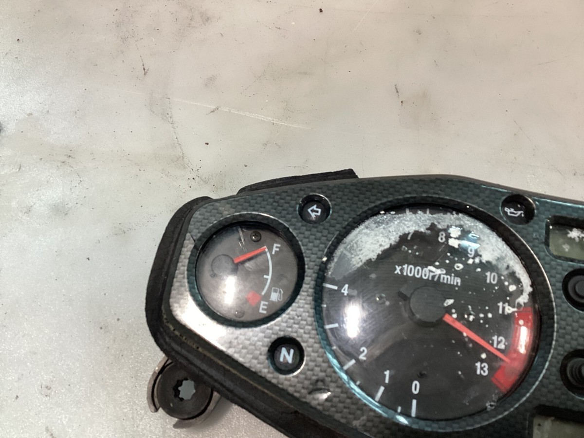 99-07 Suzuki Hayabusa GSXR 1300 Instrument Gauge Cluster Speedo