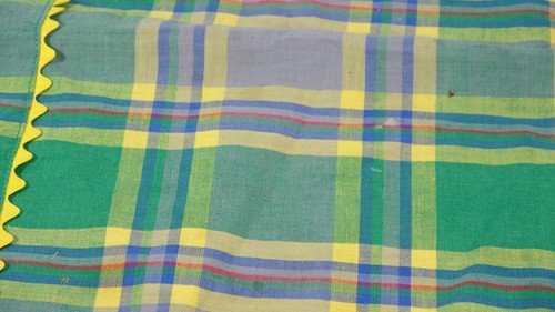 Vintage Green Plaid Handmade Smock Style Apron w/ Front Pockets - Picture 12 of 15