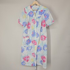 Vintage Floral Button Front Housecoat Duster Robe White Pink Blue Short Sleeve