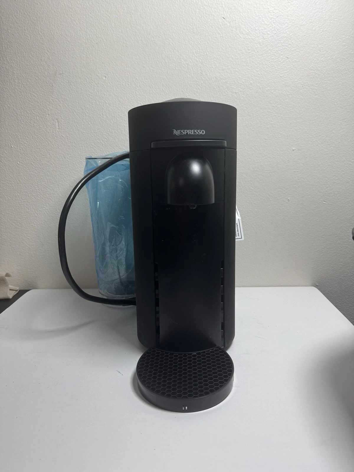 Nespresso Vertuo Pop Black Single Serve Coffee Espresso Machine New Busted Box
Opens in a new window