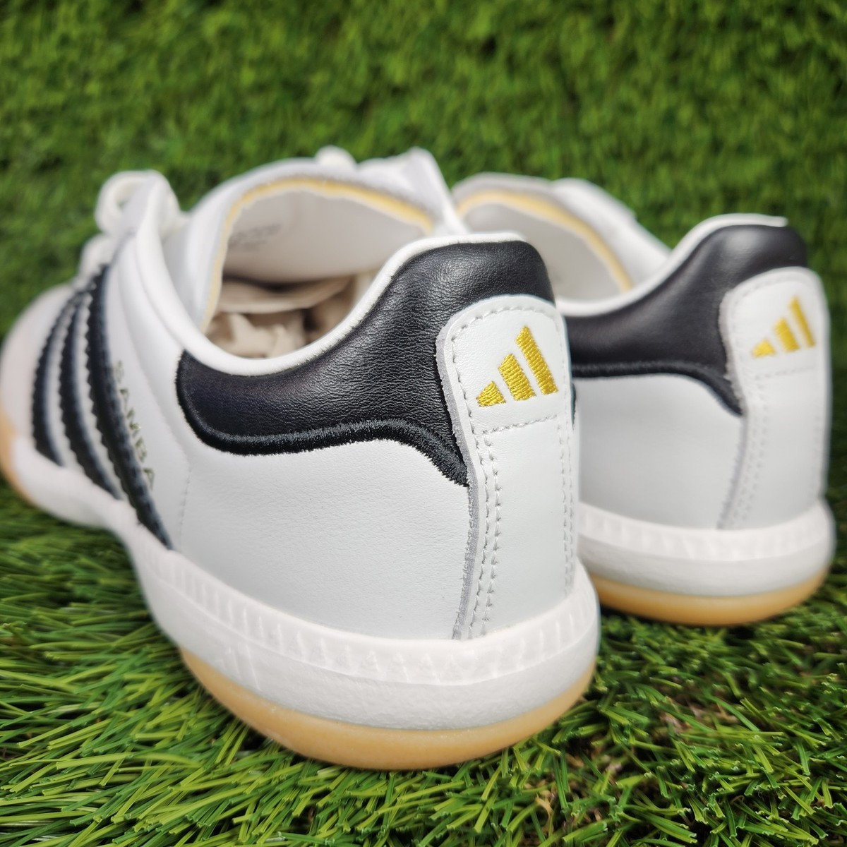 adidas gazelle silver green womens Samba Millennium 'Cloud White' Sneakers