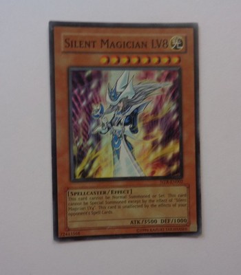Silent Magician LV8 NTR-EN002 (Super Rare, Unlimited, 1 Small Crease) Yugioh