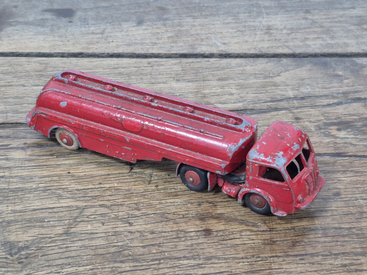 Camion Citerne Miniature CIJ 1/86 - Panhard Movic 1948 - HO - Microminiatures - France