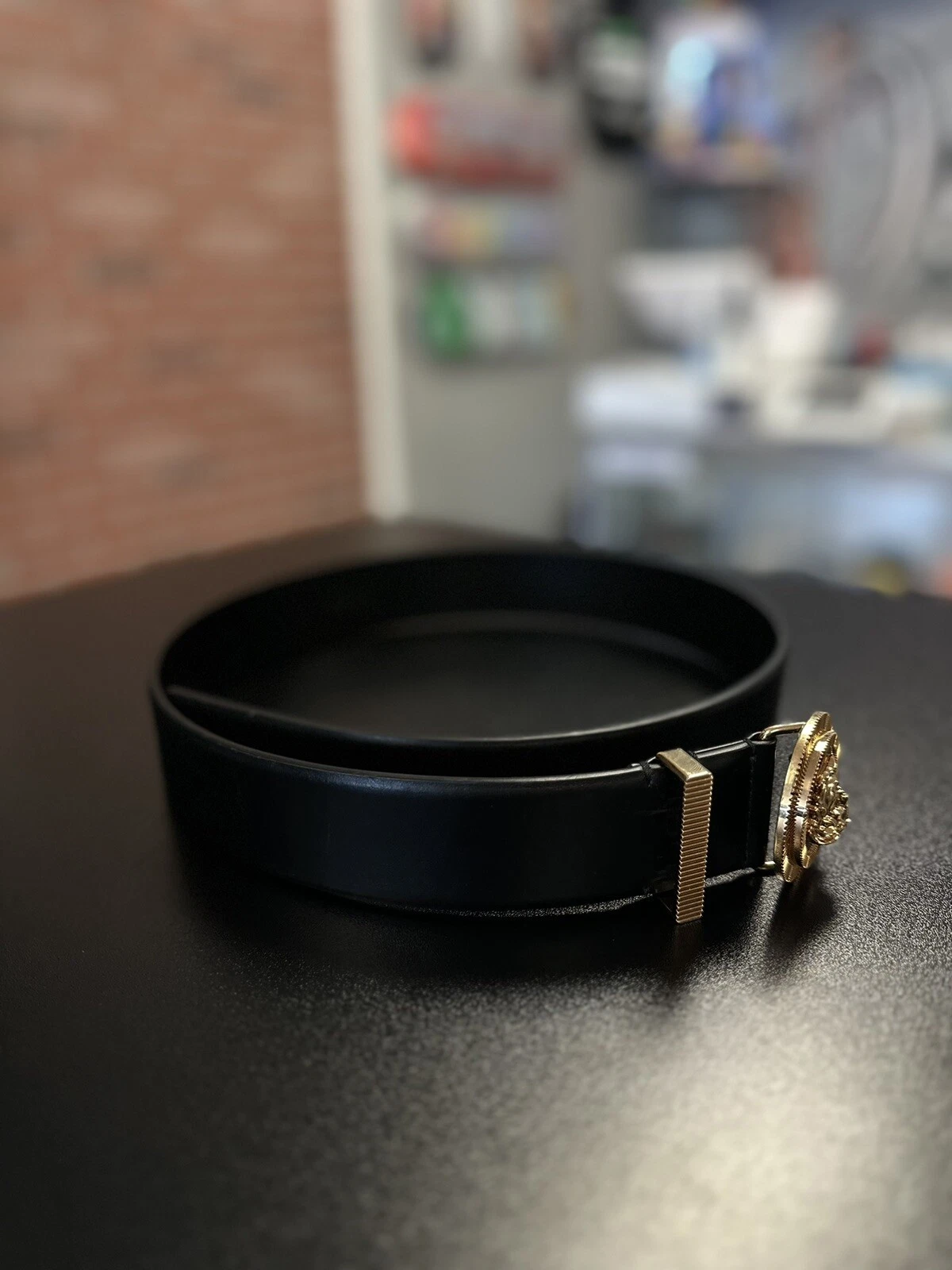 Cintura in pelle da uomo nera oro Versace Medusa Biggie taglia 80 32