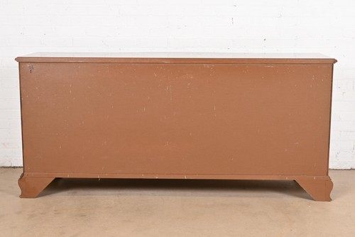 Baker Furniture Georgian Mahogany Bow Front Dresser or Credenza - Picture 11 of 11