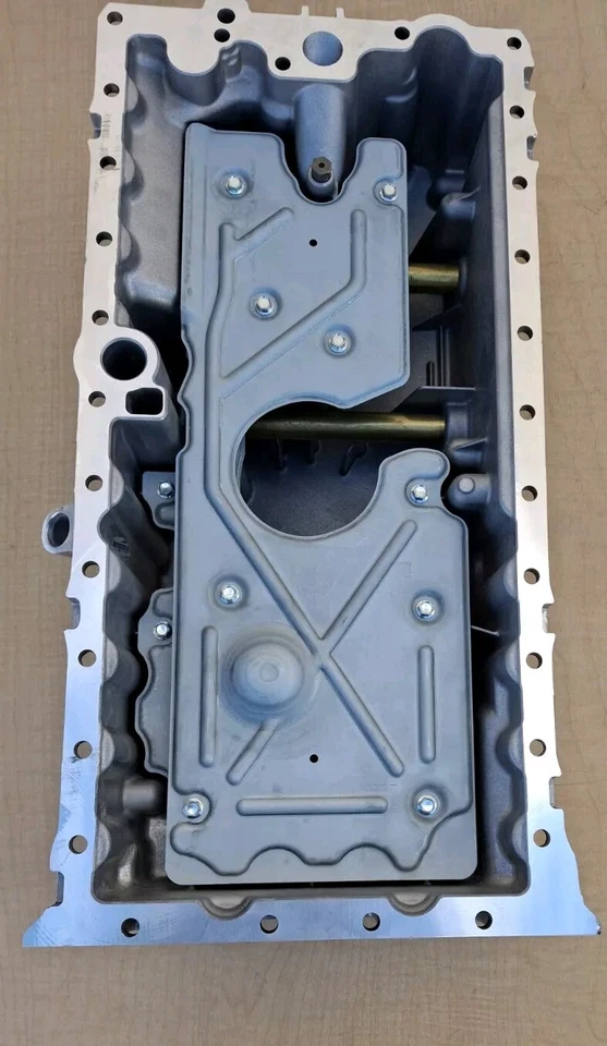 Cacerola de aceite Volvo - Original Volvo PARA C30 C70 S40 V50 30777234 Foto 2 de 4