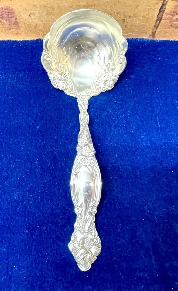 Cucharón de salsa de plata esterlina Frontenac by International lavado en oro 101,5 gramos ml Foto 2 de 4