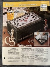 1996 Needlecraft Shop 964005 Plastic Canvas Heart Pattern Box With Tray