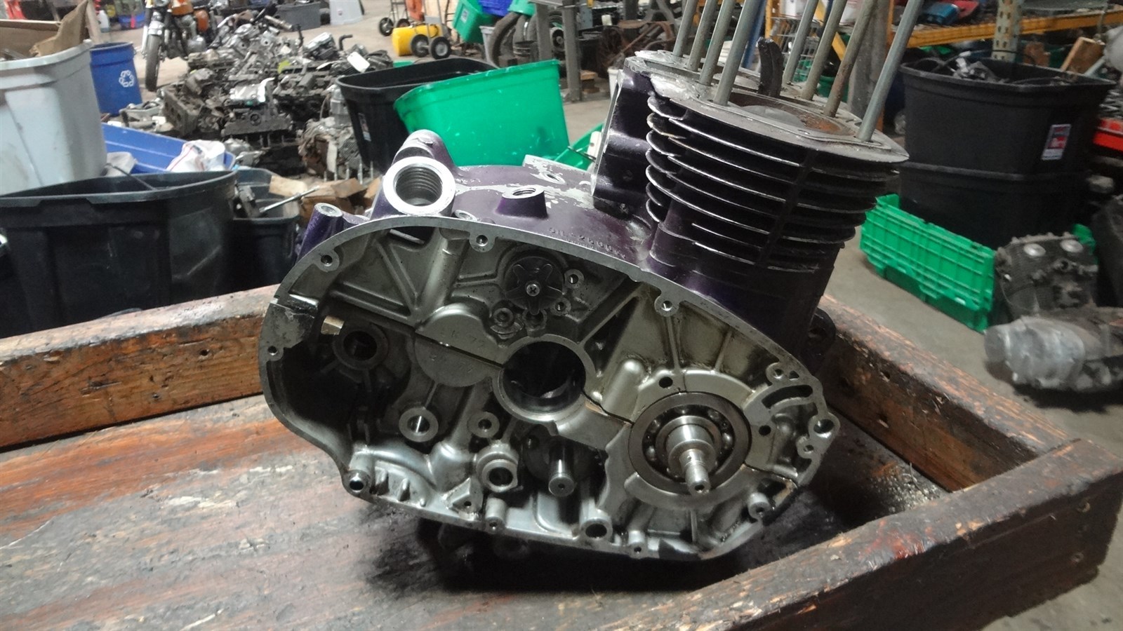 80 YAMAHA XS650 SG XS 650 YM285 ENGINE CRANKCASE CASES JUG CRANKSHAFT