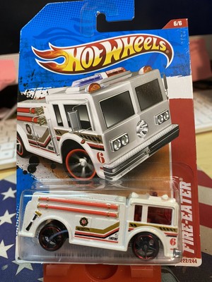 Hot Wheels THRILL RACERS - RACEWAY '11 ~ FIRE-EATER (White) (222/244) T9929 New!