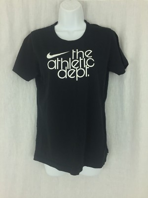 white nike workout shirt