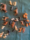 Vintage Train Figurines +Scenery - Lot of over 130 pieces — photo 3