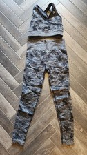 Gymshark Adapt CAMO Seamless Set In Size MEDIUM Charcoal GRAY