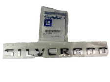 New Oem Chevrolet Silverado Tailgate Emblem Nameplate Badge Chrome Gm 15129652