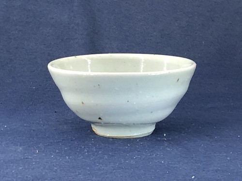 Karatsu Ware Sandstone White Cup Ginun Sake A-490