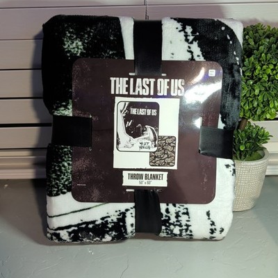 The Last of Us Graphic Throw Blanket 50x60 Black/White Polyester Machine Wash