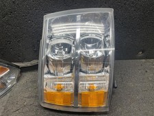 2013 Chevrolet Silverado 1500 Headlight Right Passenger Side 22853028 OEM