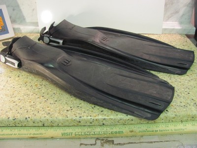 Mares Avanti Quattro Plus Open Heel Dive Diving Fins Black Size Regular