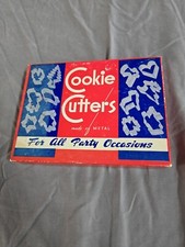 Vintage Cookie Cutters For All Occasions In The Original Box Excellent Condition