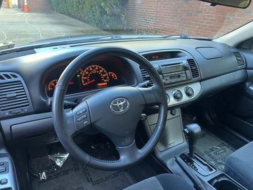 2005 Toyota Camry SE - Picture 18 of 34