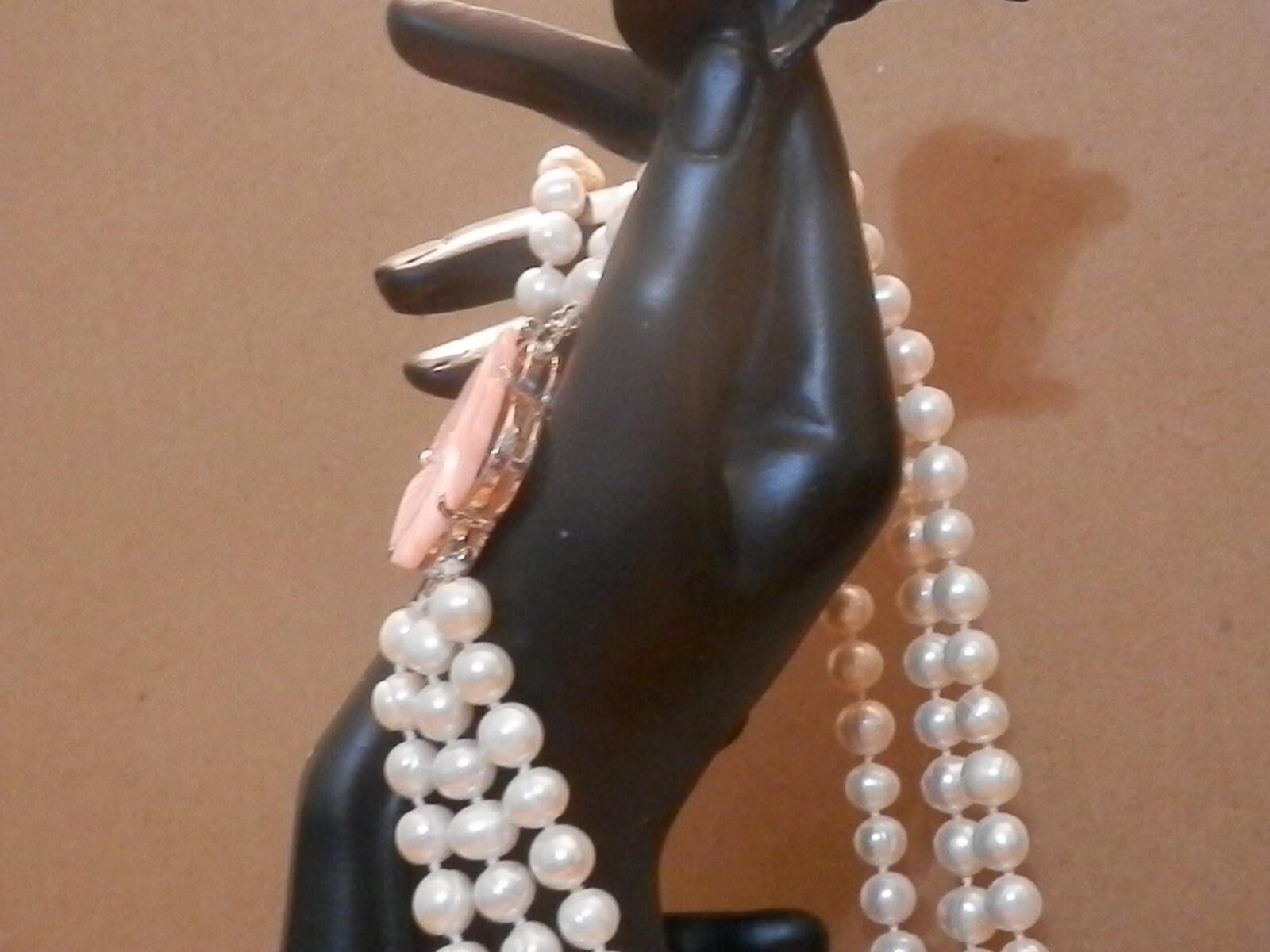 Hand Made Cultured White Hand Knotted Pearls with Pink Shell Flower ...