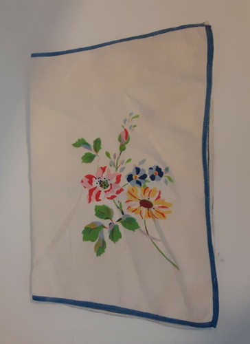 Vintage Linen Table/Vanity Mat floral French Country Cottage - Picture 8 of 8