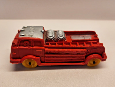 Vintage 1950s-60s Auburn 4.75'' Red Rubber Fire Truck AFD3  #614 Great Condition