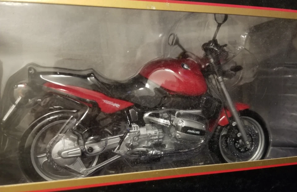 BMW R 1100 R Motorcycle 1994 to 2003 Maisto Die Cast Special Edition 1/10 - Image 3 of 4