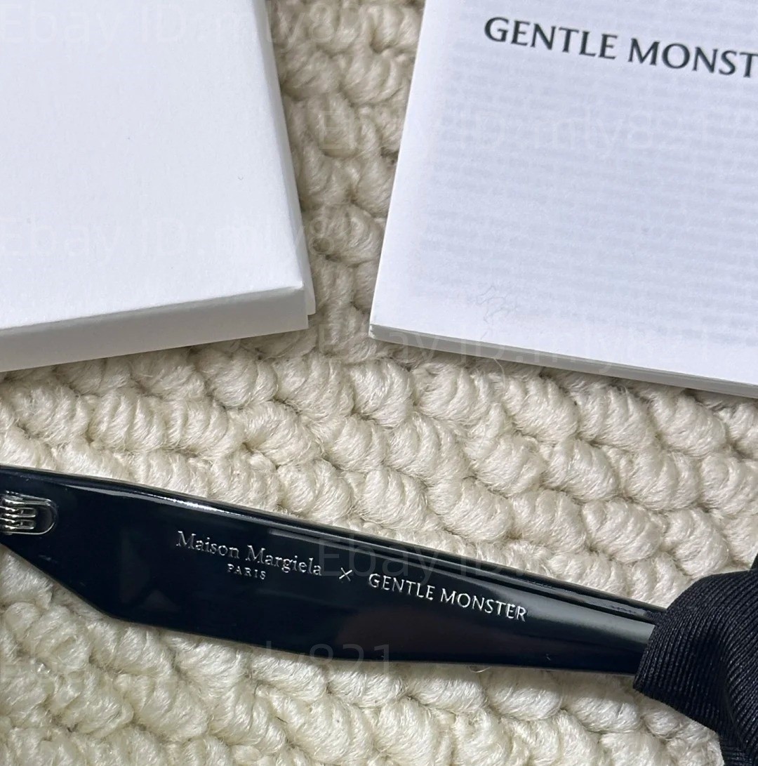 GM Sunglasses Maison Margiela - MM208 01 Black Frame Black Lenses