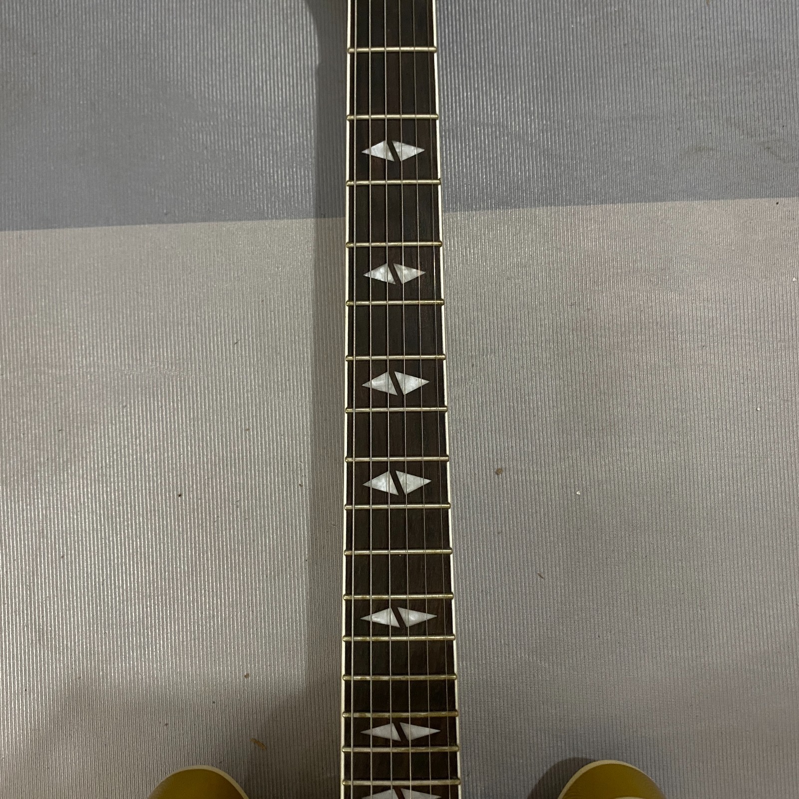 Customized gold DG-335 electric guitar maple wood body chrome hardware in stock