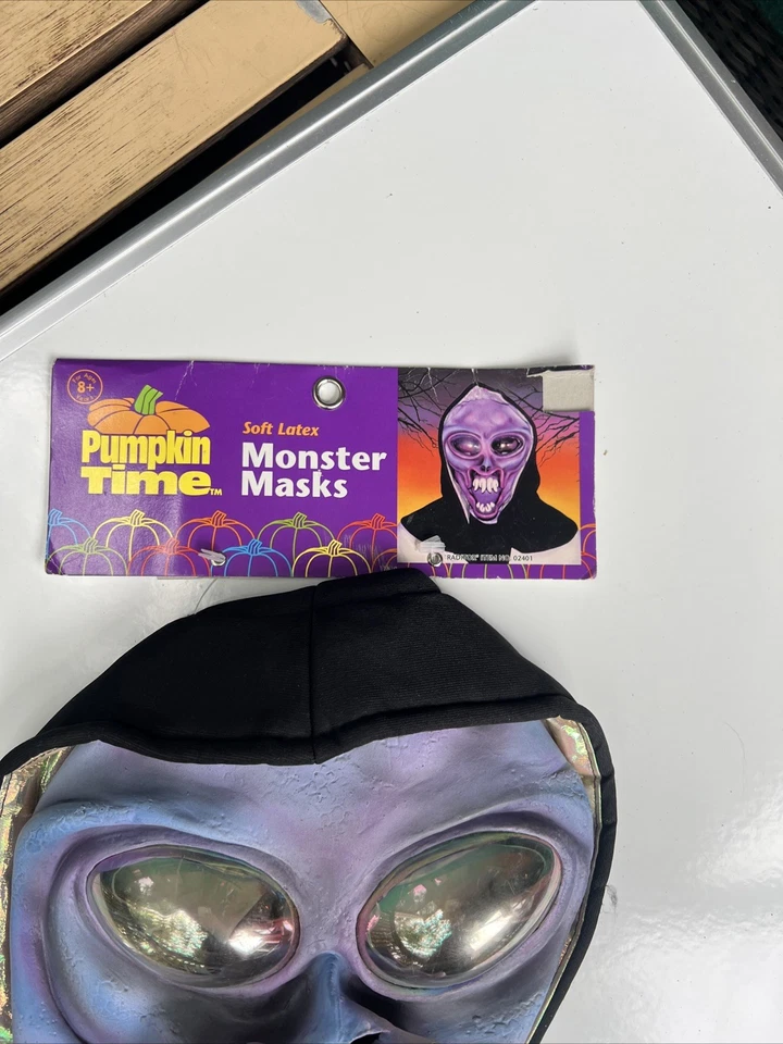 Vintage ‘Radiator’ Alien Predator Mask Soft Latex Fangs Hoody Scary Pumpkin Time - Image 2 of 4