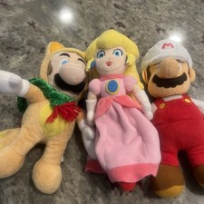 Nintendo Super Mario Bros Plush Lot of 3 Mario Luigi Princess peach