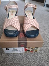 CLARKS ORLA KIELY BLANCHE BLUSH PINK+NAVY PATENT LEATHER RETRO SANDALS UK 5 STD