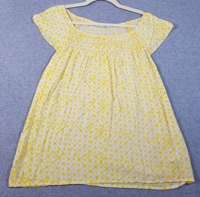 OLD NAVY Top Women s Medium Yellow White Geometric Ikat Short Sleeve See Through