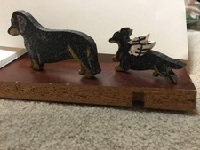 2 Handmade Wooden Handpainted Free Standing Black  Tan DACHSHUND Magnets/Pins