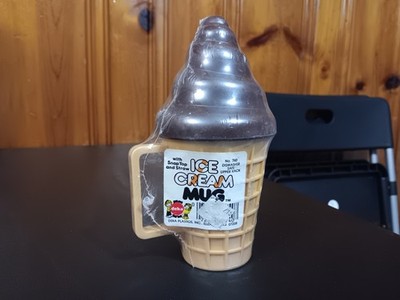 DEKA PLASTICS Chocolate Ice Cream Cone Mug w/Snap Top & Straw NOS RARE VTG 1970s