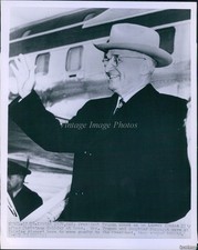 1951 President Truman Waves As He Leaves Kansas City Mo Politics Wirephoto 7X9