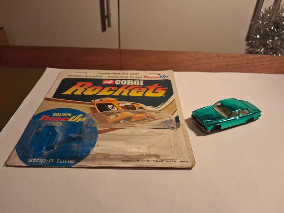Corgi Rockets Nr.902 Jaguar XJ6 Bastelware defekt - Bild 2 von 4