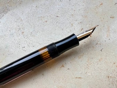 Vintage 1950's MONTBLANC 142 Celluloid Fountain pen - 14 C 