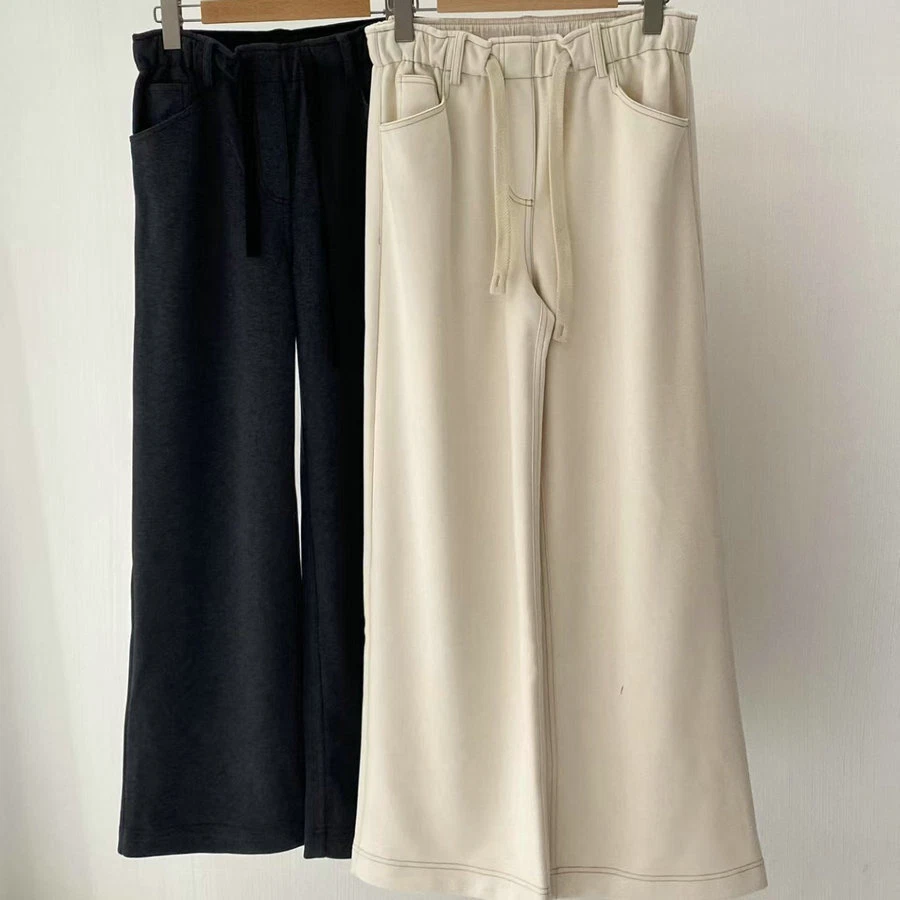 Pantalones deportivos rectos Brunello Cucinelli para mujer de lana cintura elástica pantalones con cuentas Foto 2 de 4